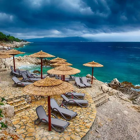 Semesterbostad Nika *