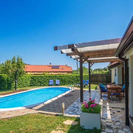Holiday home Nika Labin (Istria)