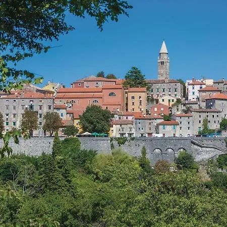 Nika * Labin (Istria)